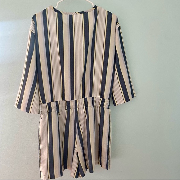 Travis Mathew LUCKY LOO TWILL TIE WAIST ROMPER navy size medium - Picture 7 of 16